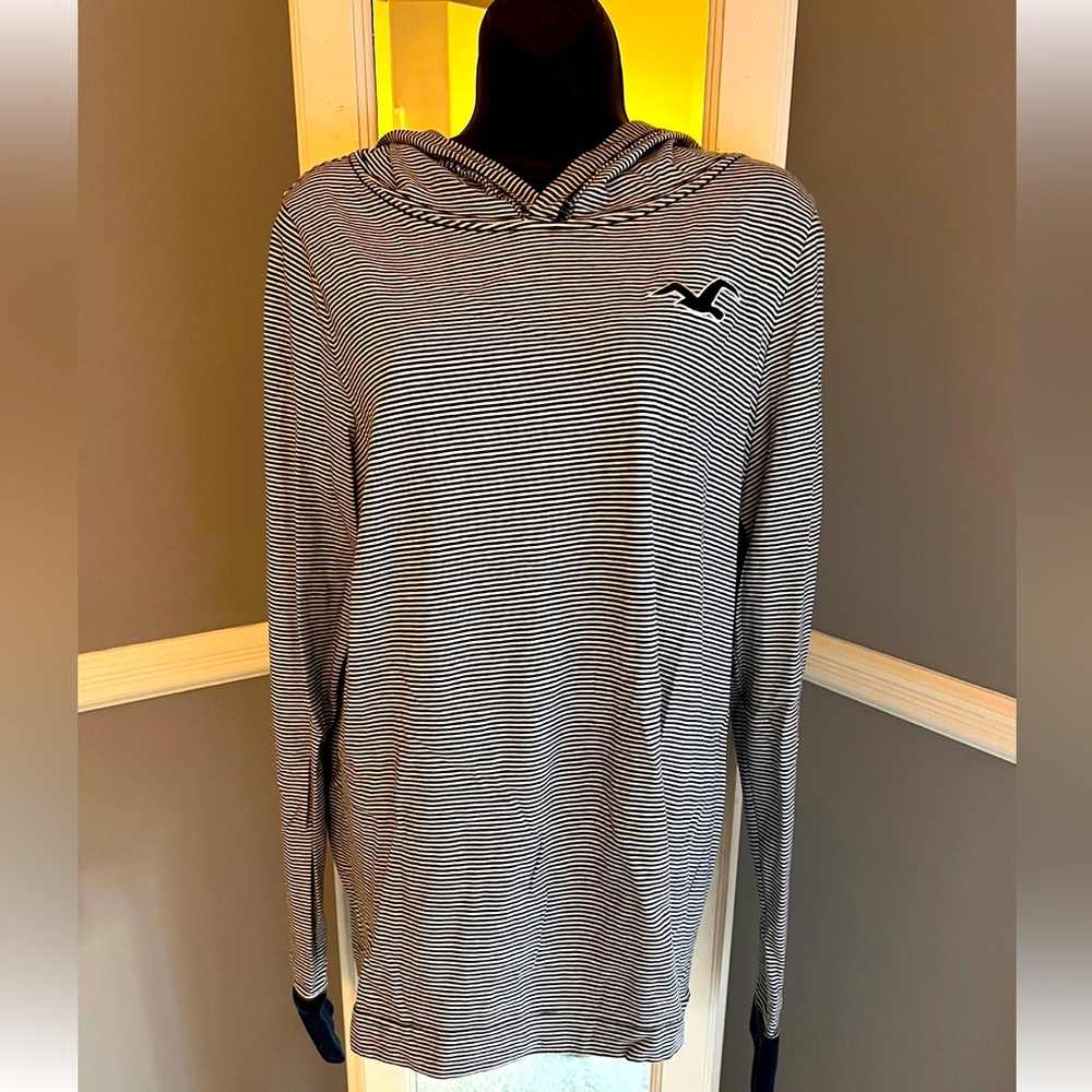Hollister long sleeve hooded T
